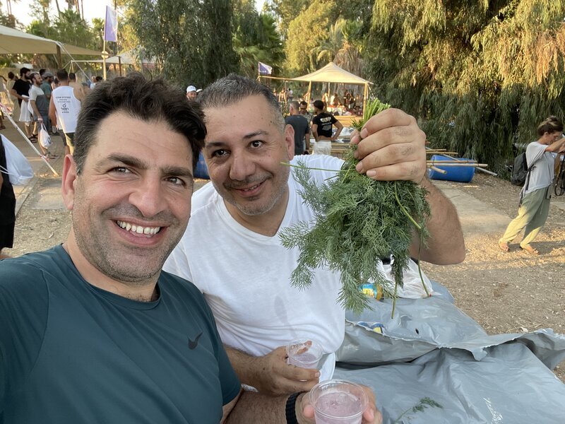 חלוקת ציוד